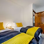 Tatil Evi 4 Bed In Penrith Oc-sz256 *