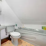 4 Bed In Penrith Oc-sz256