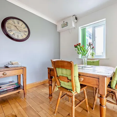4 Bed In Penrith Oc-sz256 特劳特贝克