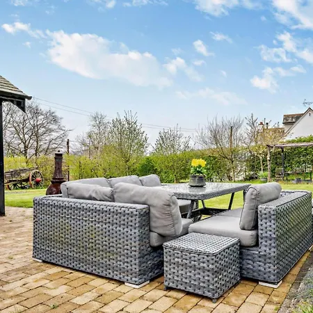 4 Bed In Penrith Oc-sz256 度假居 *