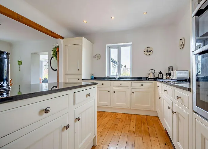 Semesterbostad 4 Bed In Penrith Oc-sz256 *