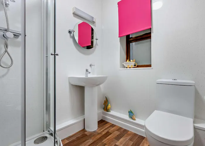 Semesterbostad 4 Bed In Penrith Oc-sz256 *