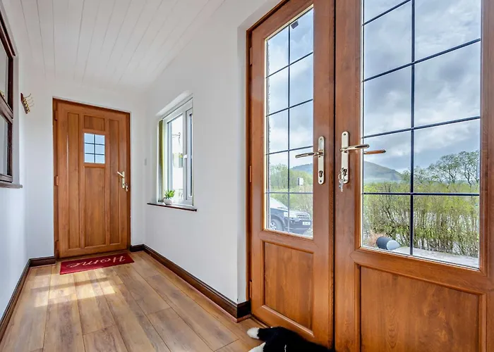 4 Bed In Penrith Oc-sz256 *